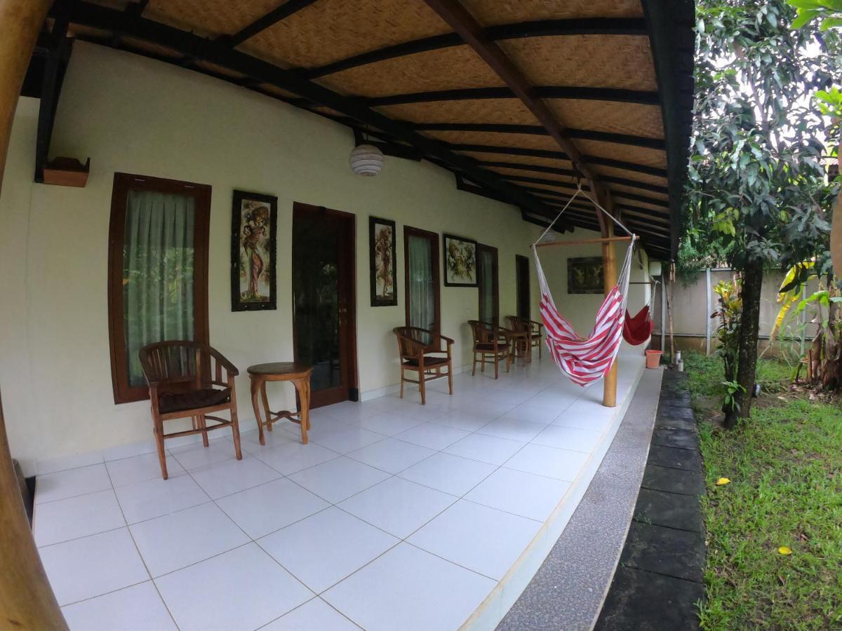 Honey Home Stay Canggu Exteriör bild