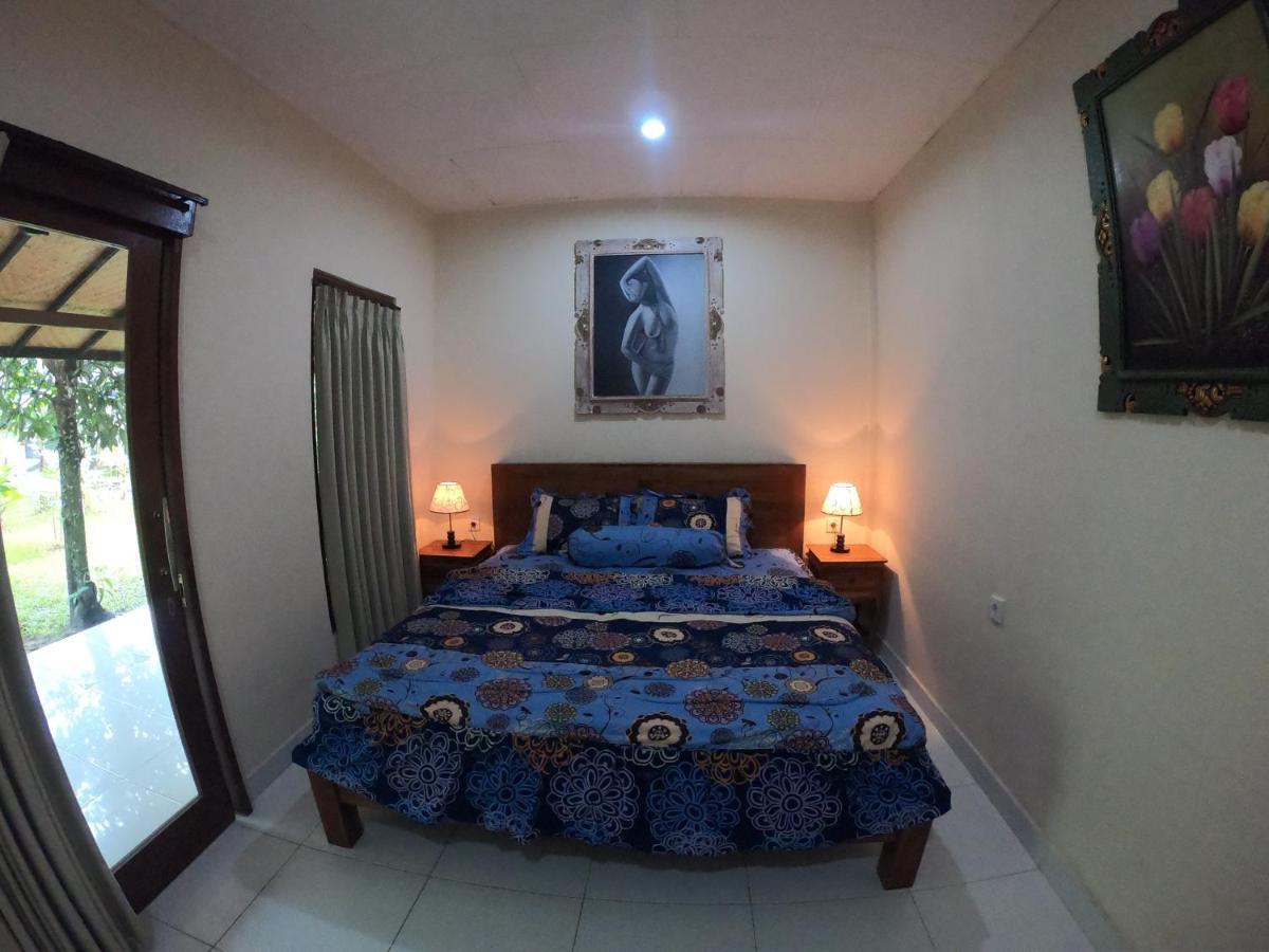 Honey Home Stay Canggu Exteriör bild