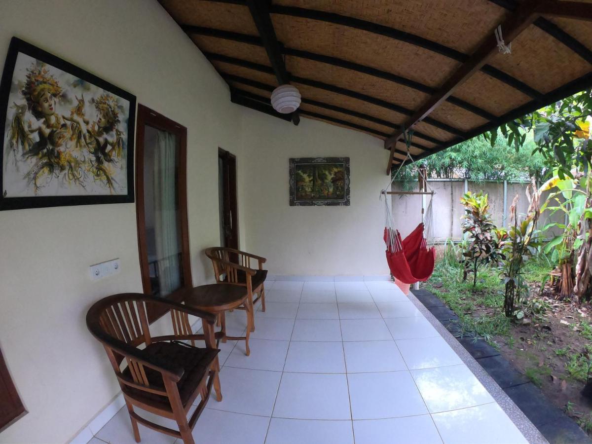 Honey Home Stay Canggu Exteriör bild
