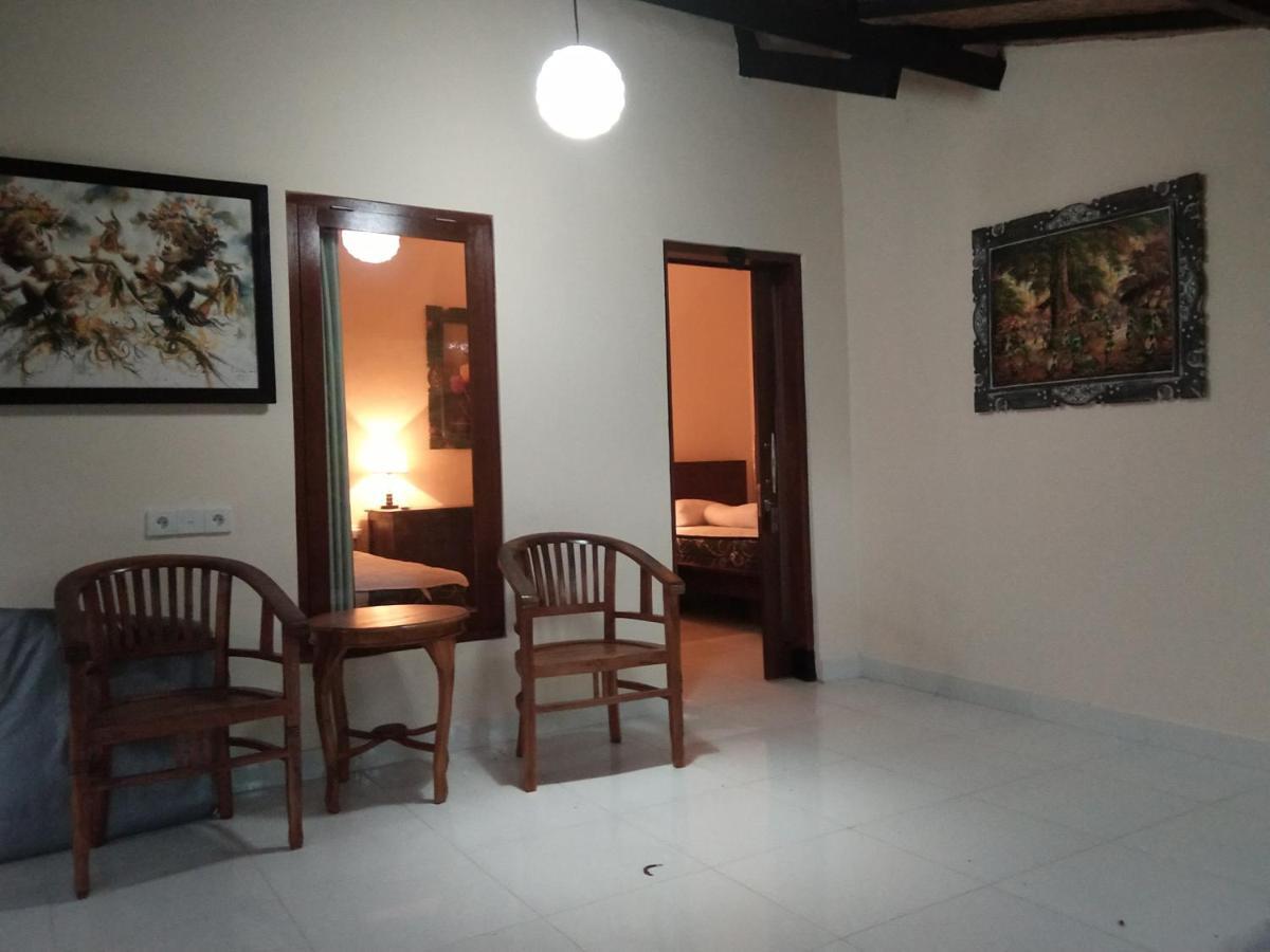 Honey Home Stay Canggu Exteriör bild