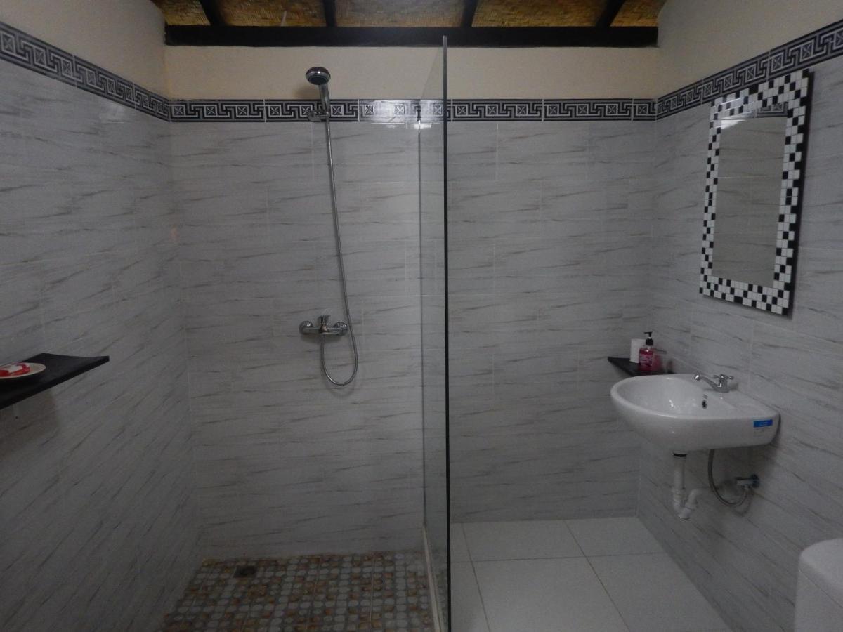 Honey Home Stay Canggu Exteriör bild
